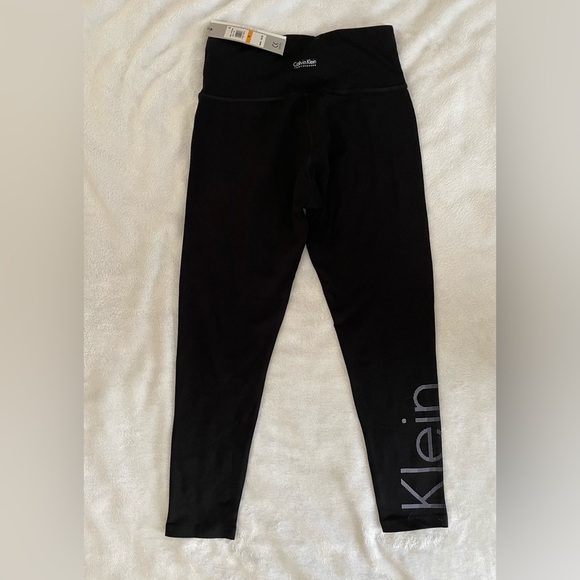 Calvin Klein Black Cropped Leggings - Picture 6 of 6